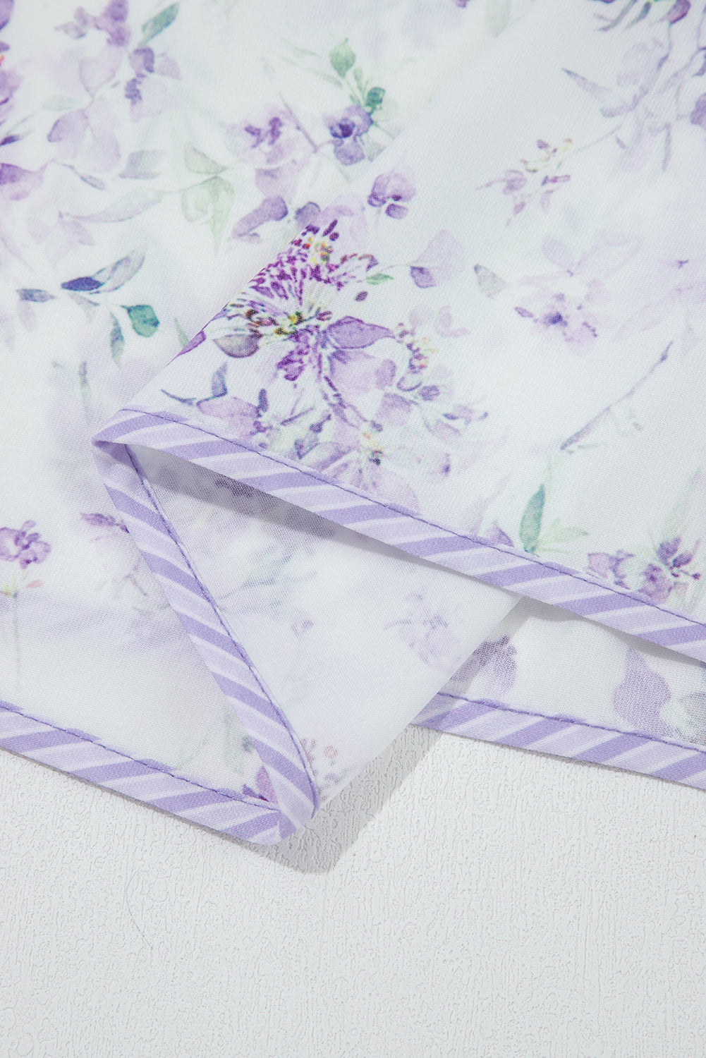 Purple Floral Trimmed Detail Split Neck Plus Size Top (Warehouse Exclusive)