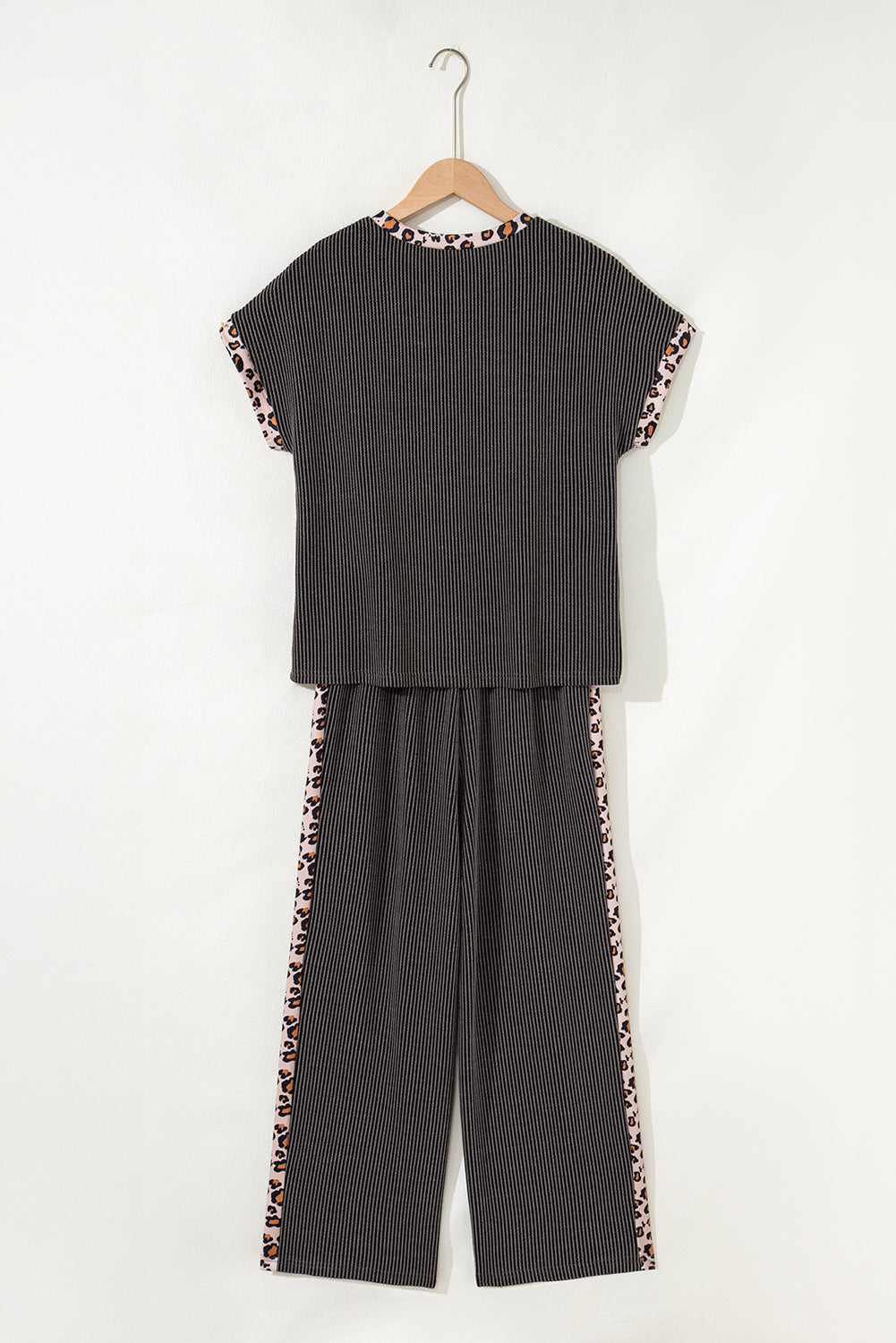Leopard Edge Twisted Rib Cropped Pants Set (Warehouse Exclusive)