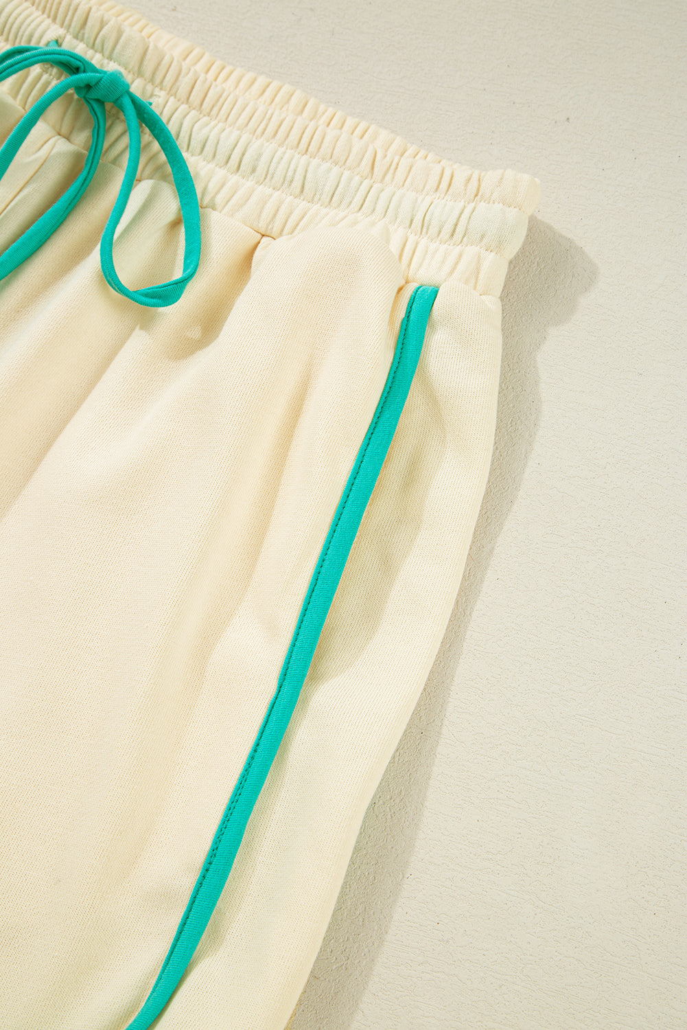 Colorblock Long Sleeve Pullover and Drawstring Shorts 2pcs Outfit (Warehouse Exclusive)
