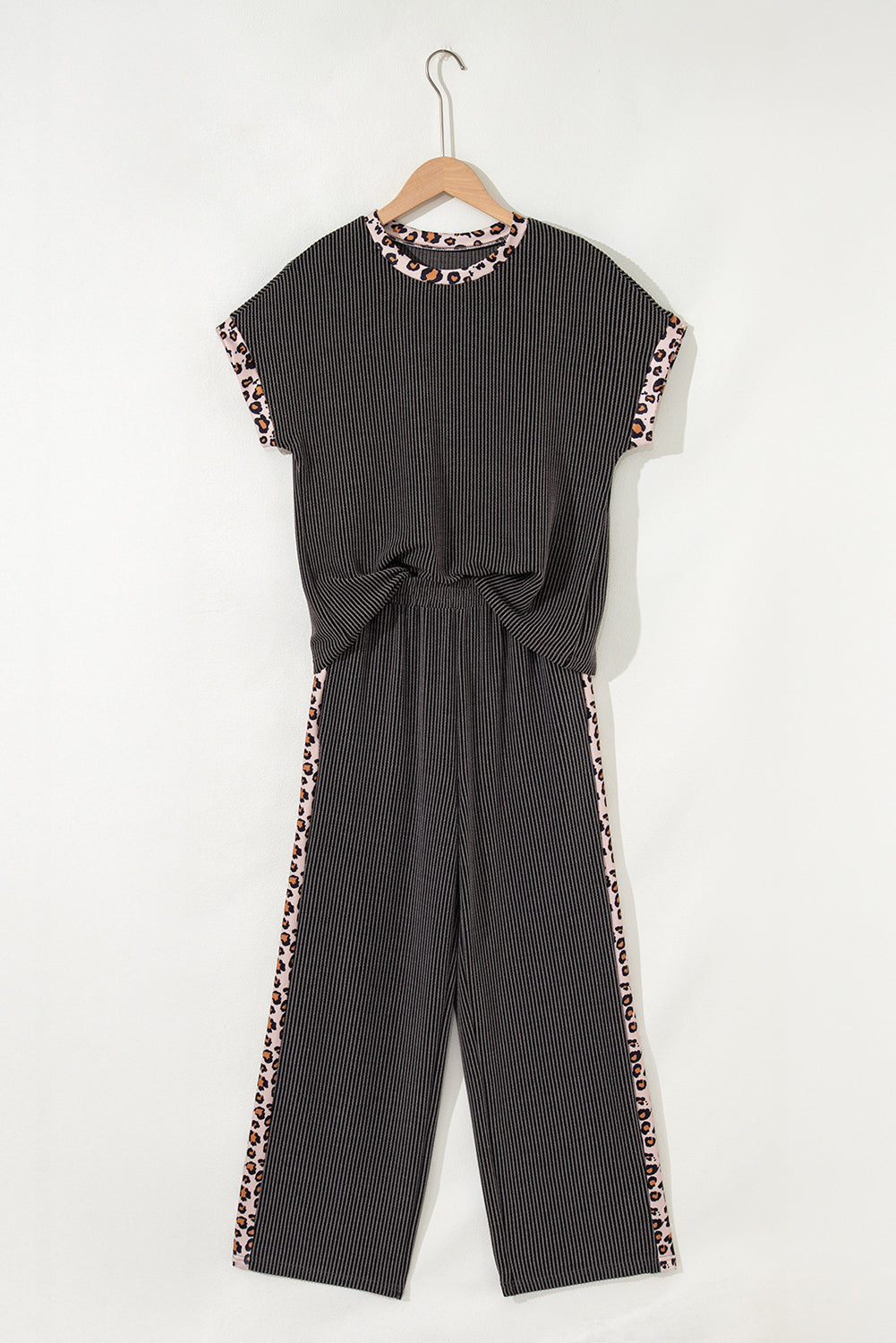 Leopard Edge Twisted Rib Cropped Pants Set (Warehouse Exclusive)