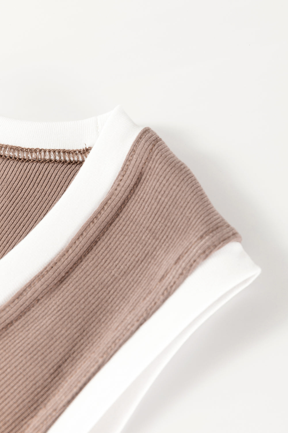 Mocha Ribbed Knit Colorblock Edge U Neck Slim Fit Tank Top (Warehouse Exclusives-Online Only)
