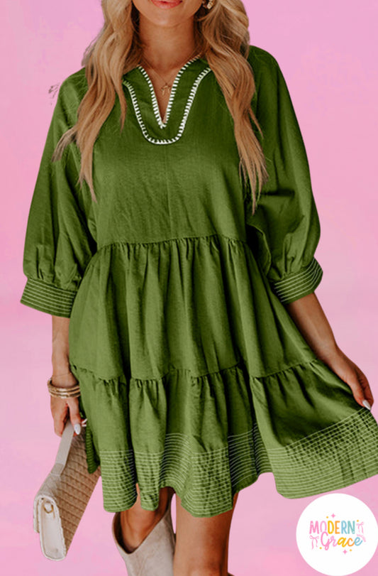 Jungle Green Contrast Stitched V Neck 3/4 Sleeve Tiered Dress (Warehouse Exclusives)