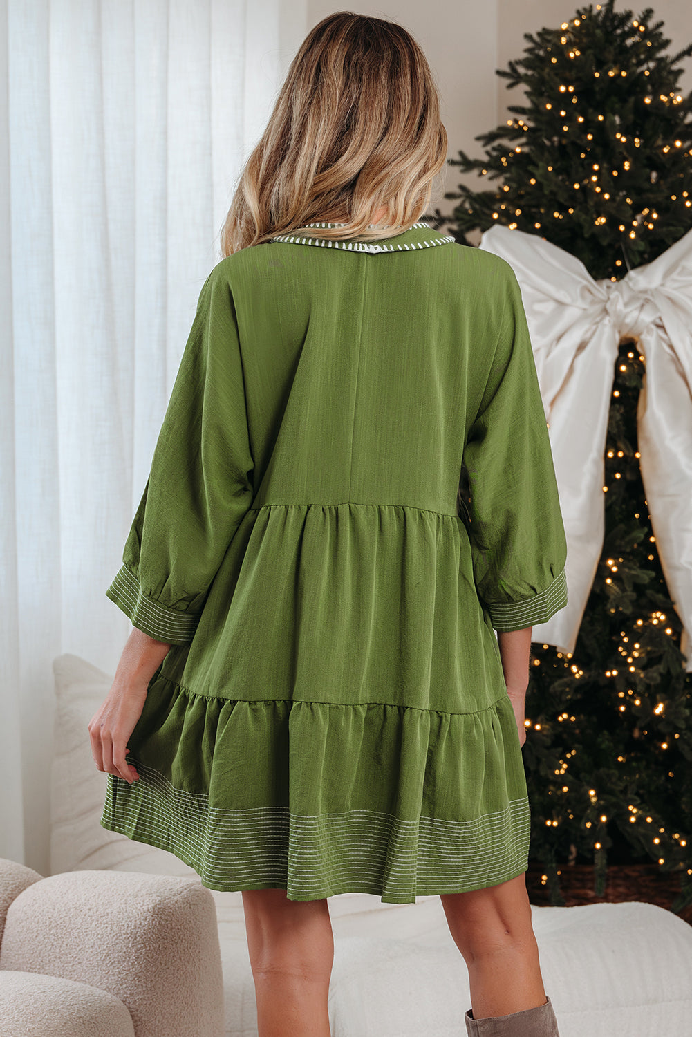 Jungle Green Contrast Stitched V Neck 3/4 Sleeve Tiered Dress (Warehouse Exclusives)