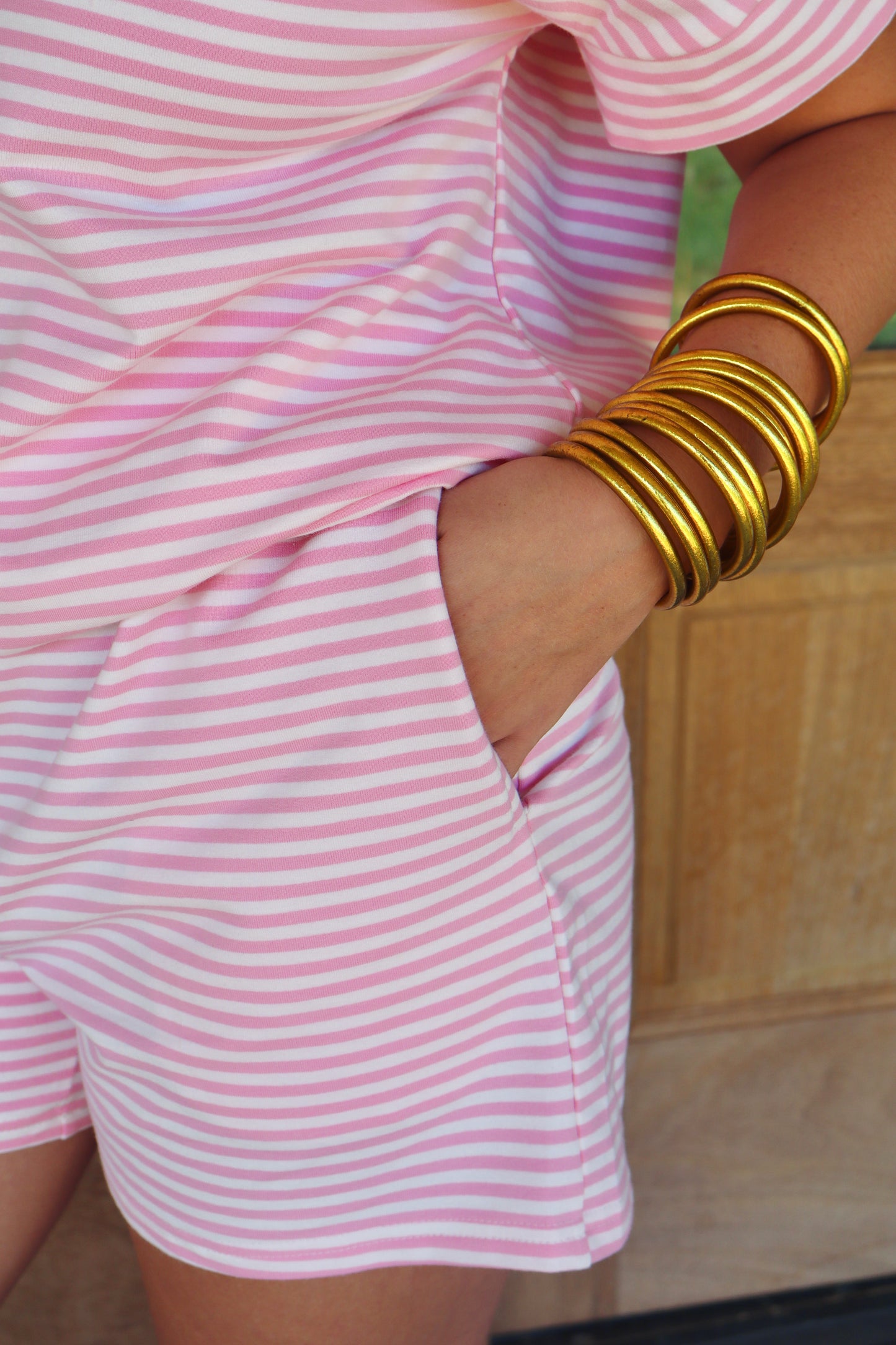 Pink Stripe Cuffed Sleeve Contrast Mock Neck Tee Casual 2pcs Short Set