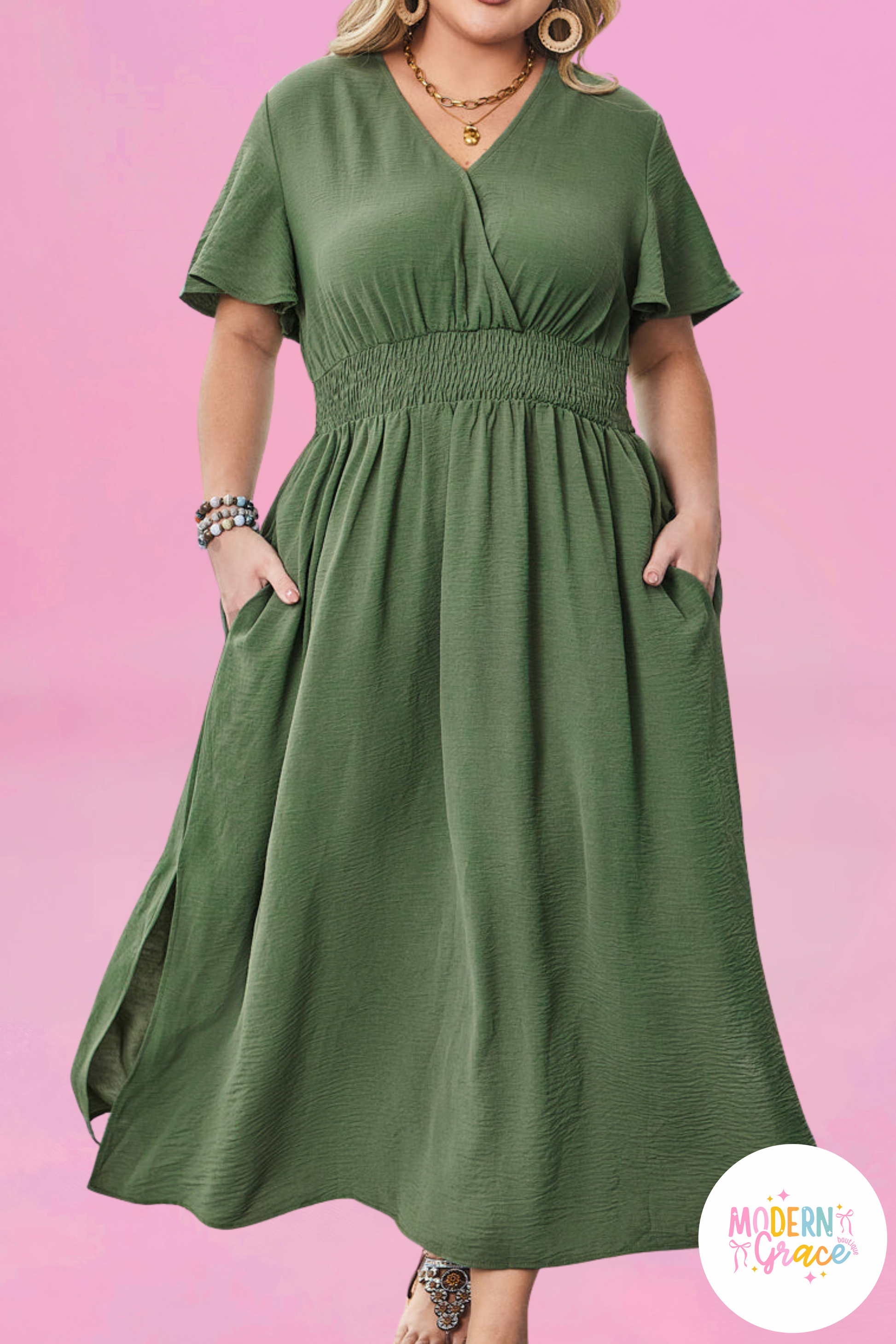 CURVY Green High Waist Plus Size Maxi Dress (Warehouse Exclusive) CURVY Green High Waist Plus Size Maxi Dress (Warehouse Exclusive)