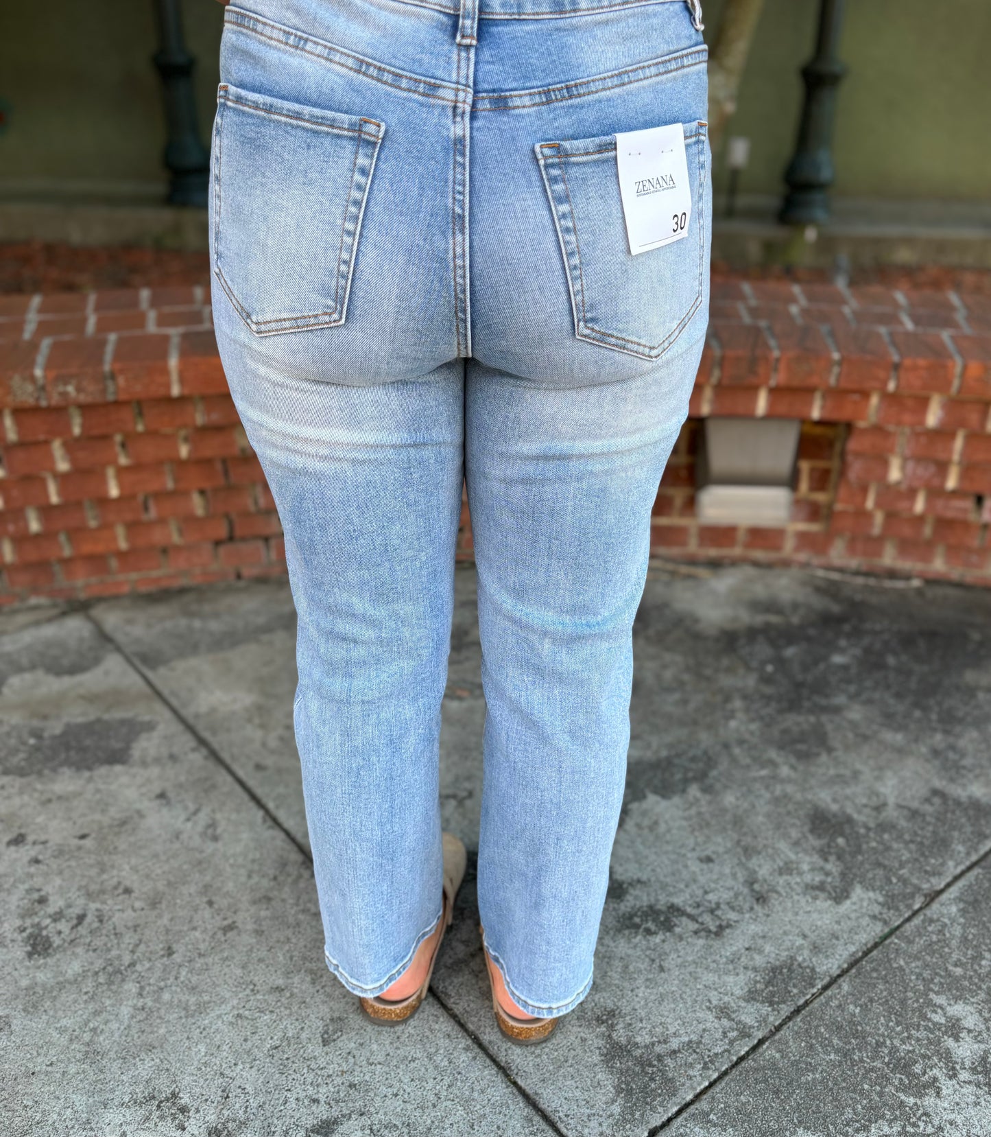 Distressed Cropped Straight Leg Jeans