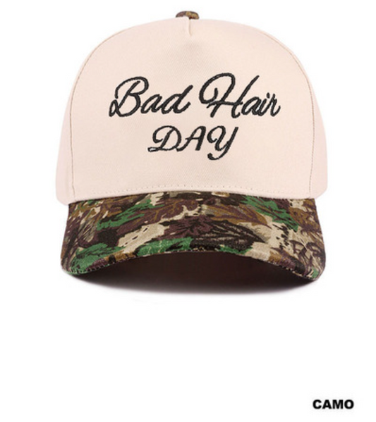 Two-tone camouflage cotton cap by Modern Grace, featuring a casual hat design with a curved brim and adjustable strap.