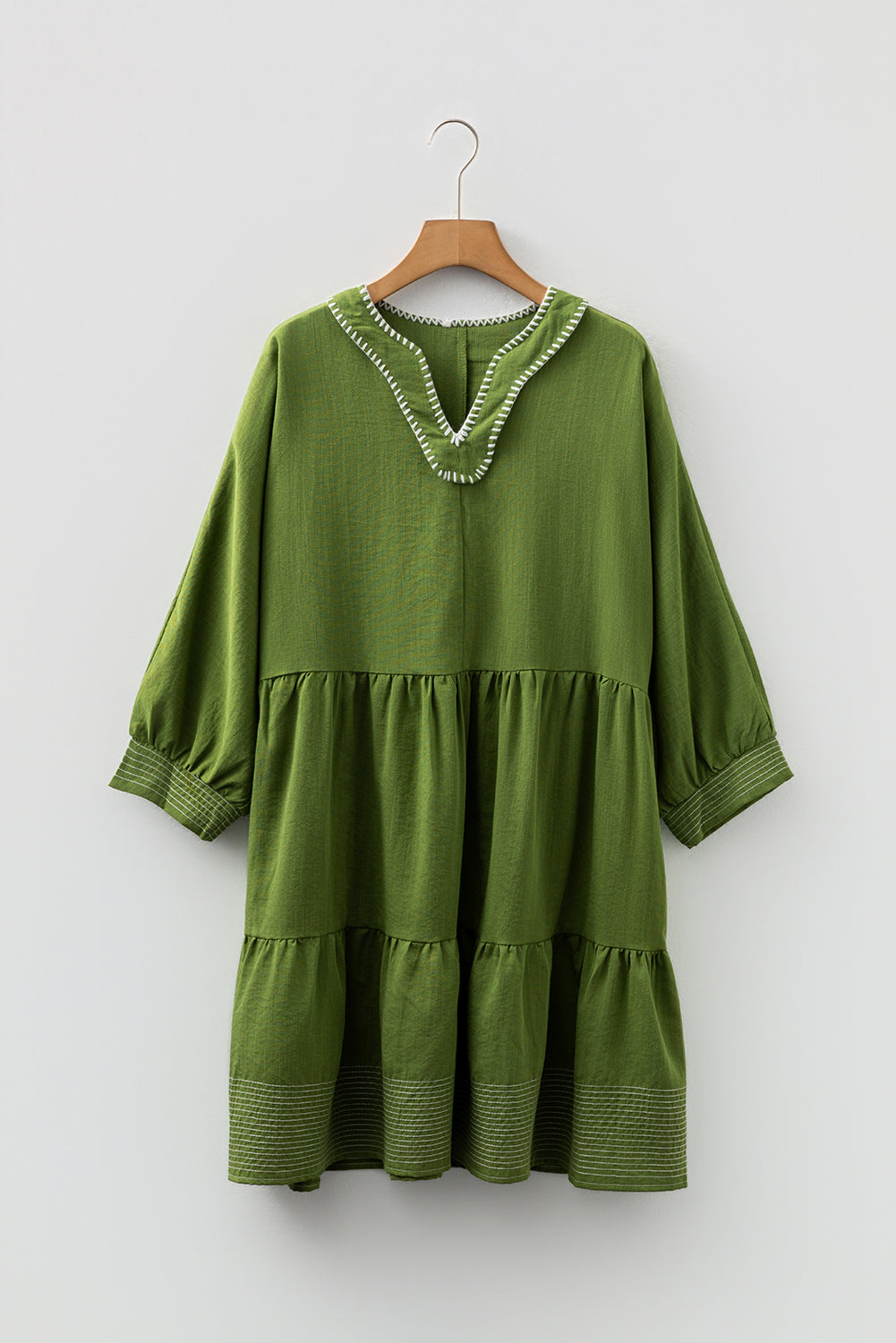 Jungle Green Contrast Stitched V Neck 3/4 Sleeve Tiered Dress (Warehouse Exclusives)