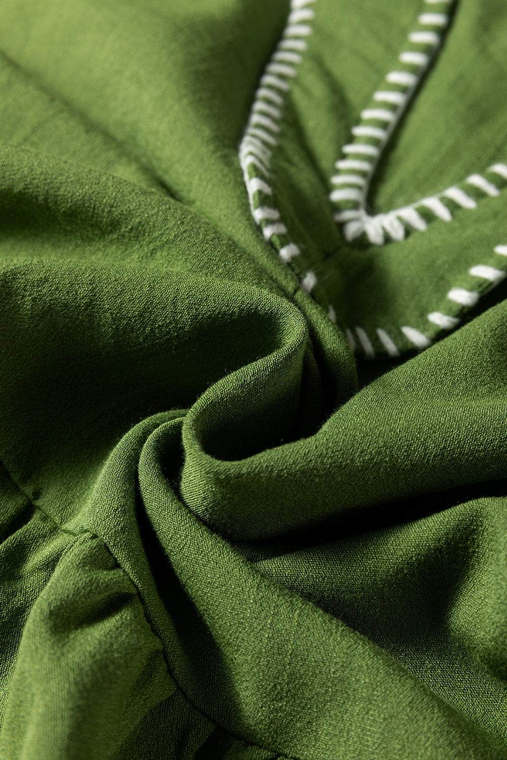 Jungle Green Contrast Stitched V Neck 3/4 Sleeve Tiered Dress (Warehouse Exclusives)