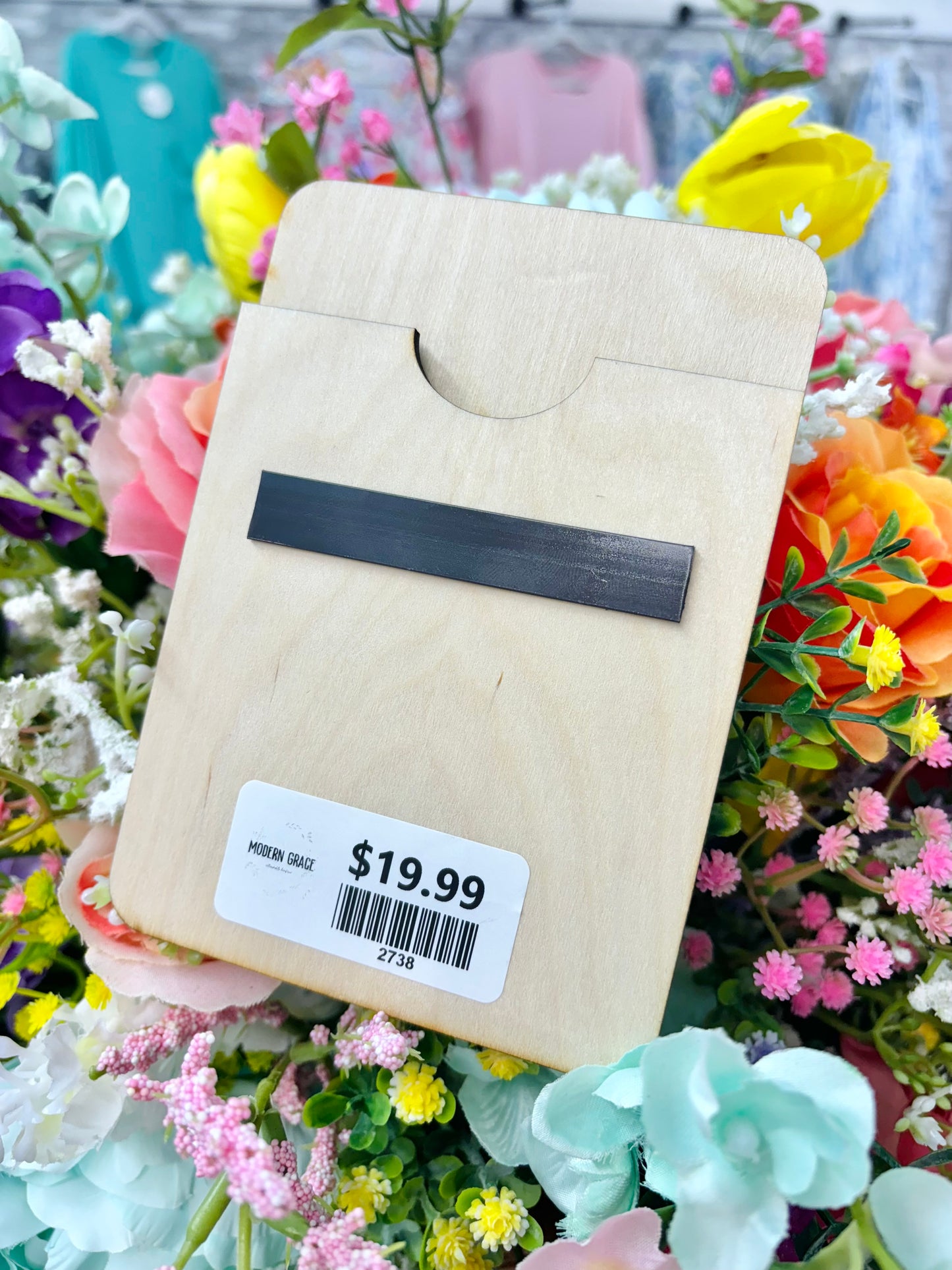 Modern Grace I Love You Mama fridge magnet photo frame with heart design and space for a favorite family photo.